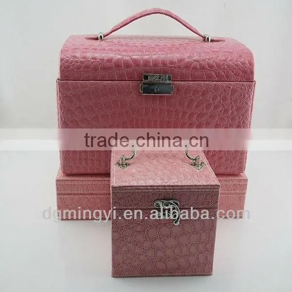 cosmetic display box with mirror