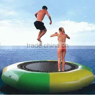 2013 cool inflatable air water game