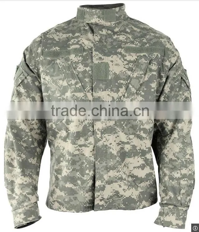 Woodland military uniform for men