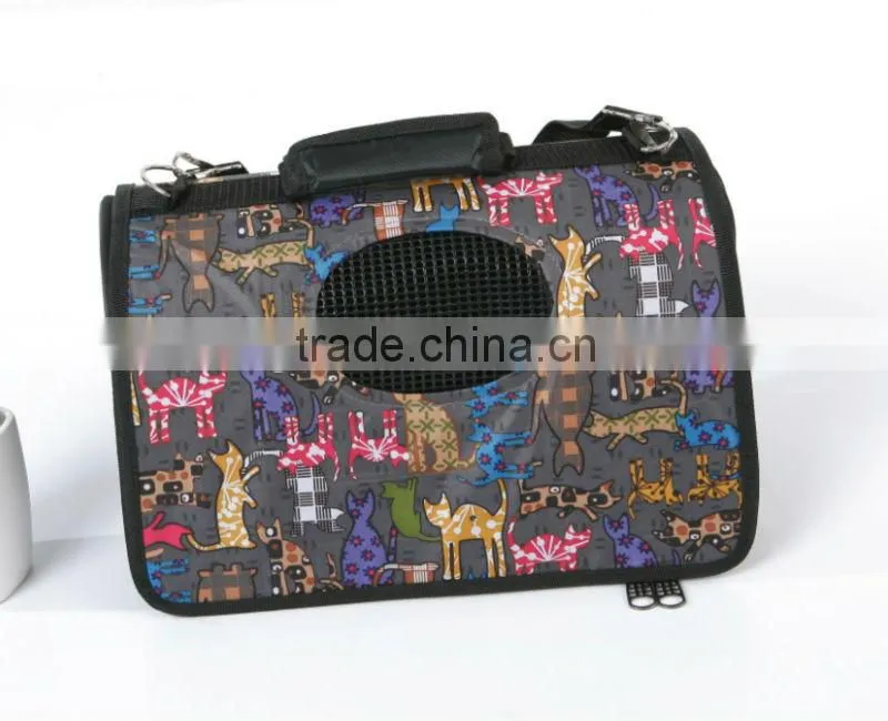 ventilative and fashionable pet carriers