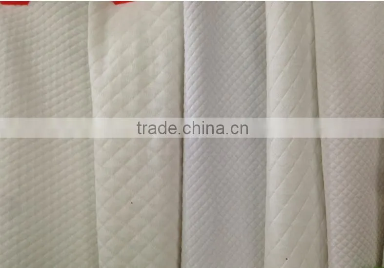 Quilted dot jacquard air layer fabric