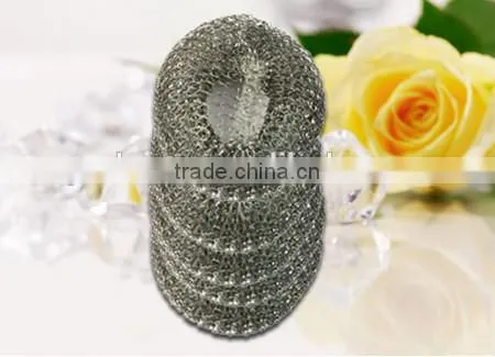 Galvanized clean mesh dish scourer