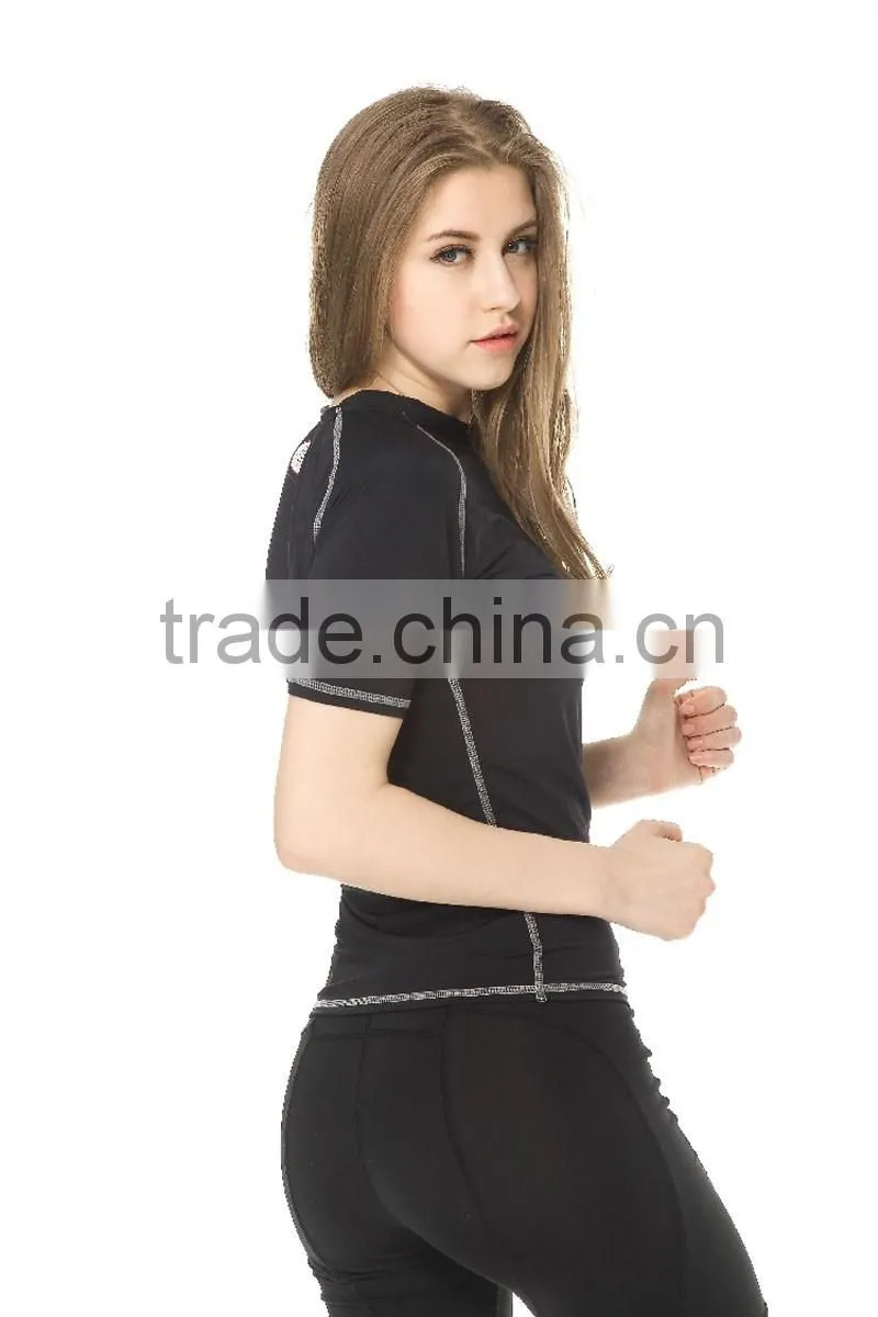 (OEM/ODM Factory)themal travel wear fitness slim fit sportswear training tops