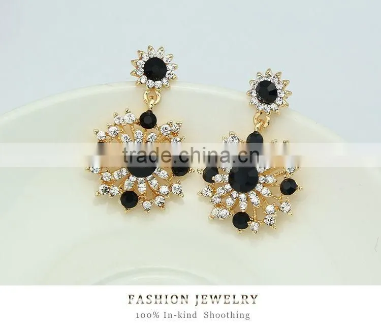 18K Gold Plated Crystal Fashion Lady Sunflower Type Drop Earrings