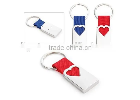 Metal keychain with reata and design of heart & custom keychain