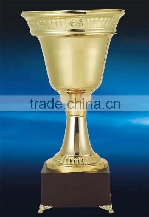 T822 YIWU EV Sport Metal Trophy Cup Wooden base High quality Wholesale