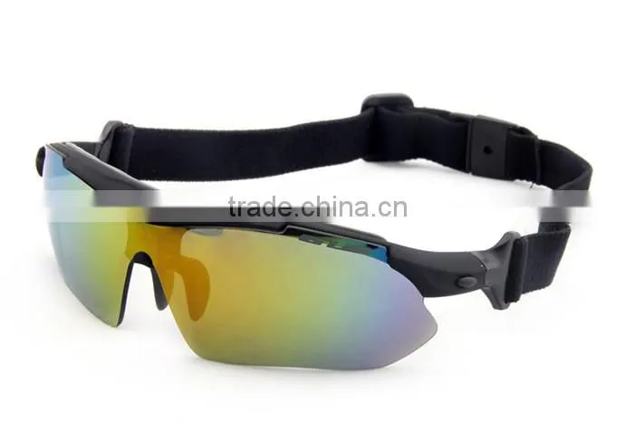 Robot modeling sport ski goggles