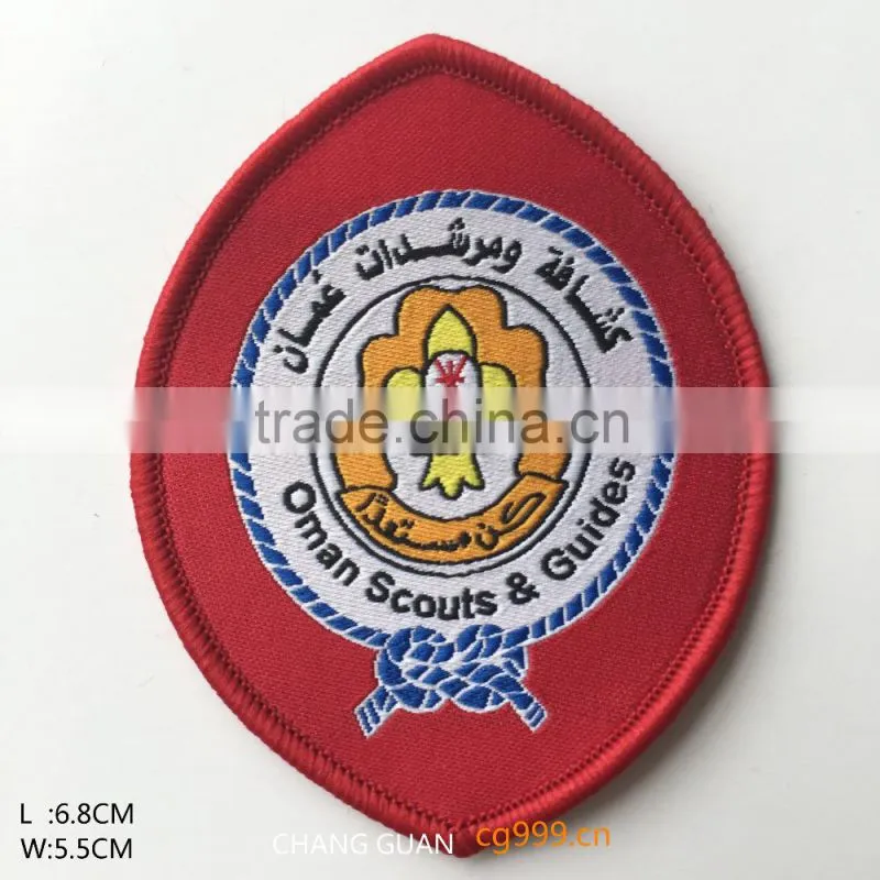 The red woven label