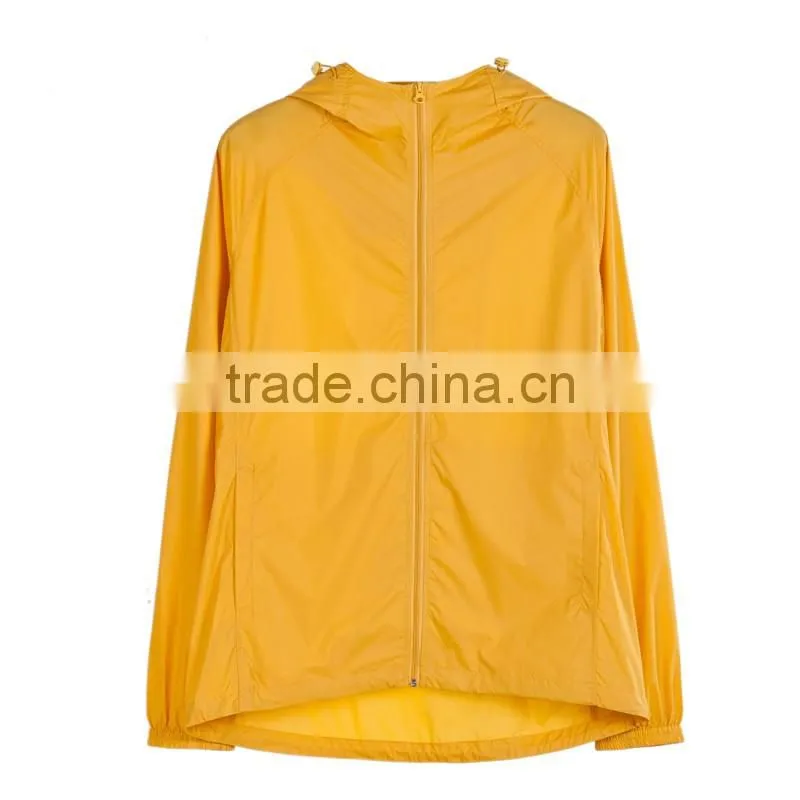 custom thin soft hood jacket with pouch sports jacket 100% polyester lightweight waterproof wind jacket
