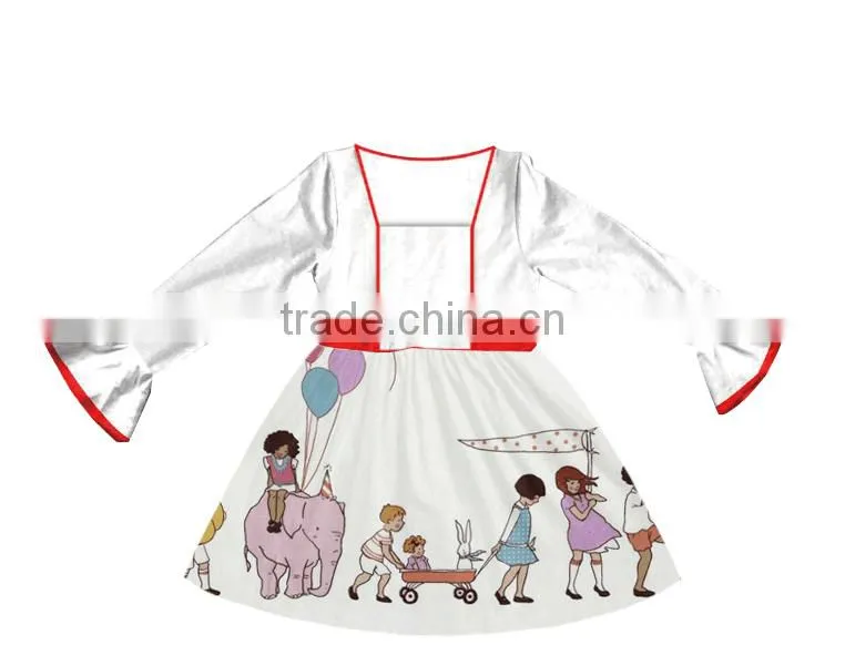 Printed with a beautiful pattern with the girl's dream of the same beautiful and generous cotton princess Christmas dress