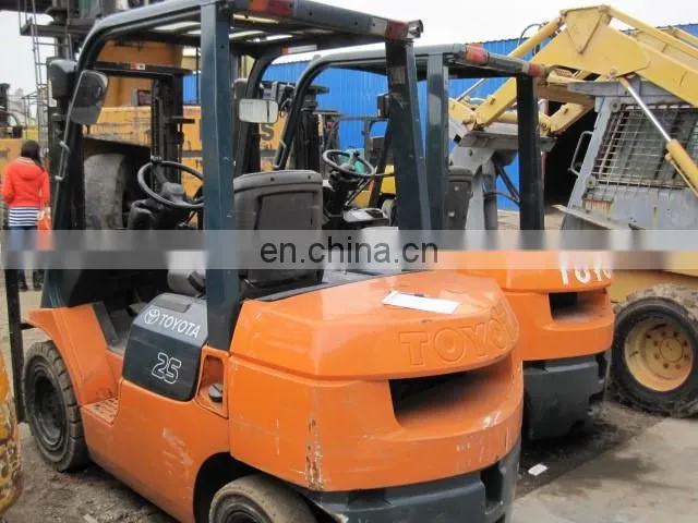 Original Japan used Toyota FD 25 forklift 2.5 ton material handing machine on sale in Shanghai