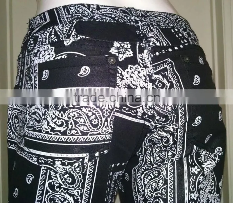 Women Stretch Denim Jeans Bandana Style in Black & White