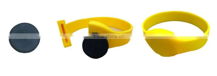 13.56Mhz Custom Printed One Time Use NFC DIsposable Wristband For Smart Phone
