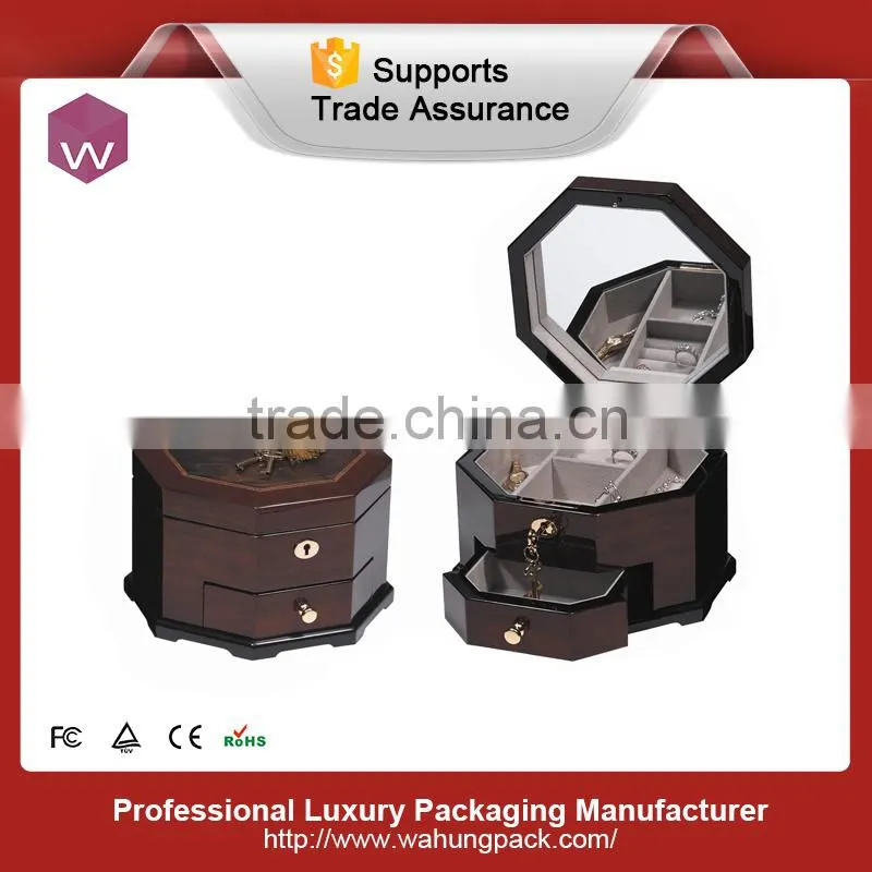 Square White Glossy Finishing Wooden KeyLock Gift Box For Jewellery