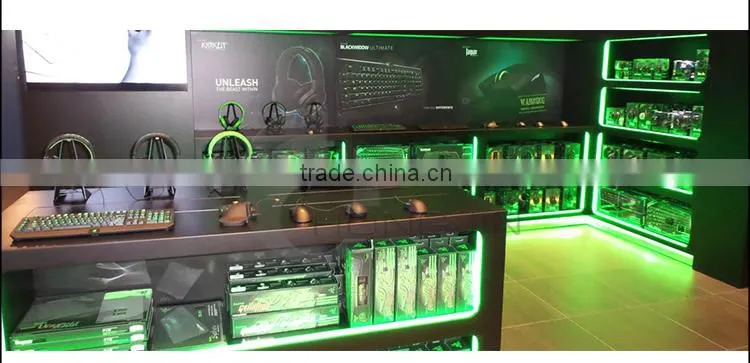 Hongjin Headphone Shop Transparent Showcase with Green Led Lights