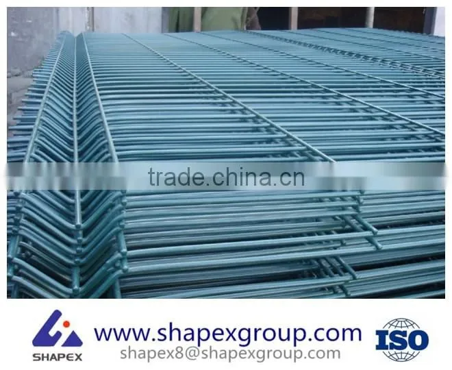 CE Certifcated High Quality European style Double Wire Fence 20 years factory