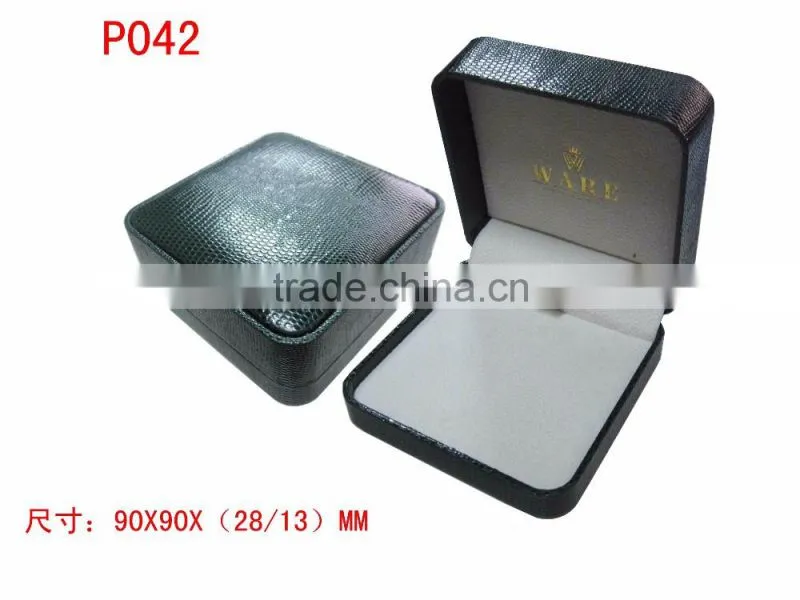 Leather jewelry box