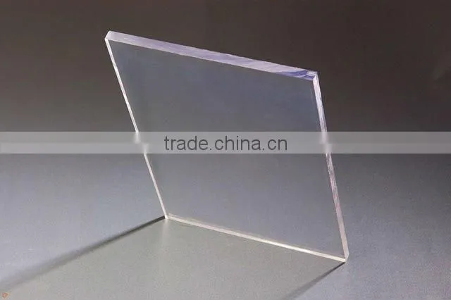 Light box with polycarbonate sheet