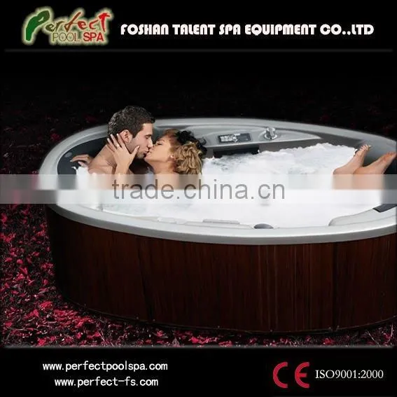 Acrylic outdoor pool