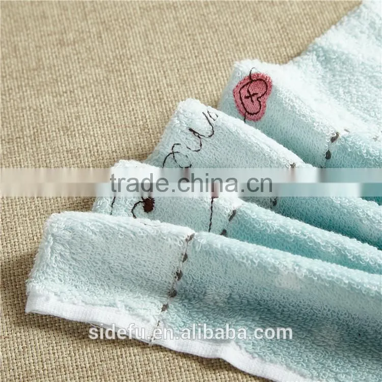 Wholesale Super Soft Home Textile & Hotel Use Yarn Dyed Kids Cartoon Bath Towel