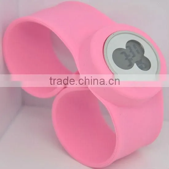 Good-looking slap watch