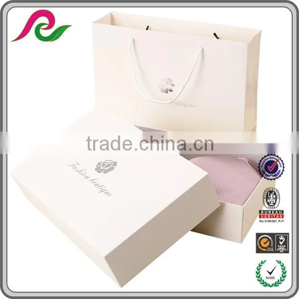 White folding hand bag folding paper box with logo foil for underwear packing