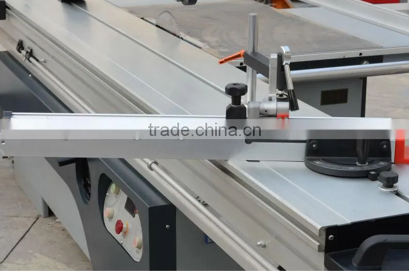 high quality woodwroking sliding table saw machinery with scoring blade