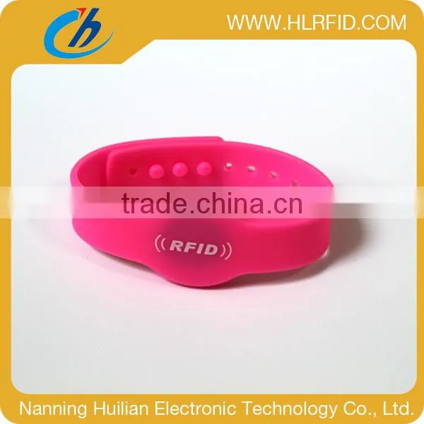 wholesale rfid 13.56Mhz water proof silicon bracelet,rfid printable wristband/watches with nfc chip for mobile payment