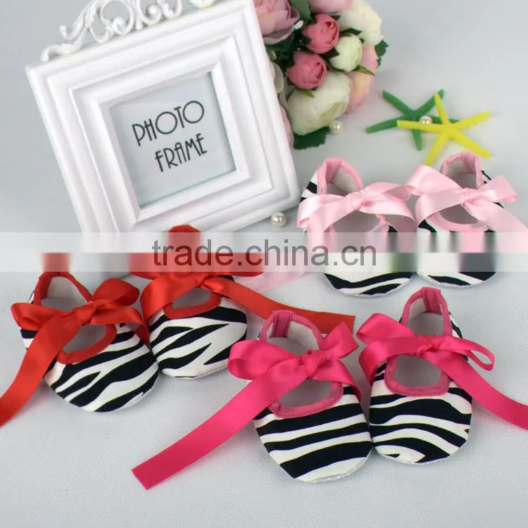 Wholesale Lovely Newborn Soft Non-slip Baby Prewalke Toddler Shoes