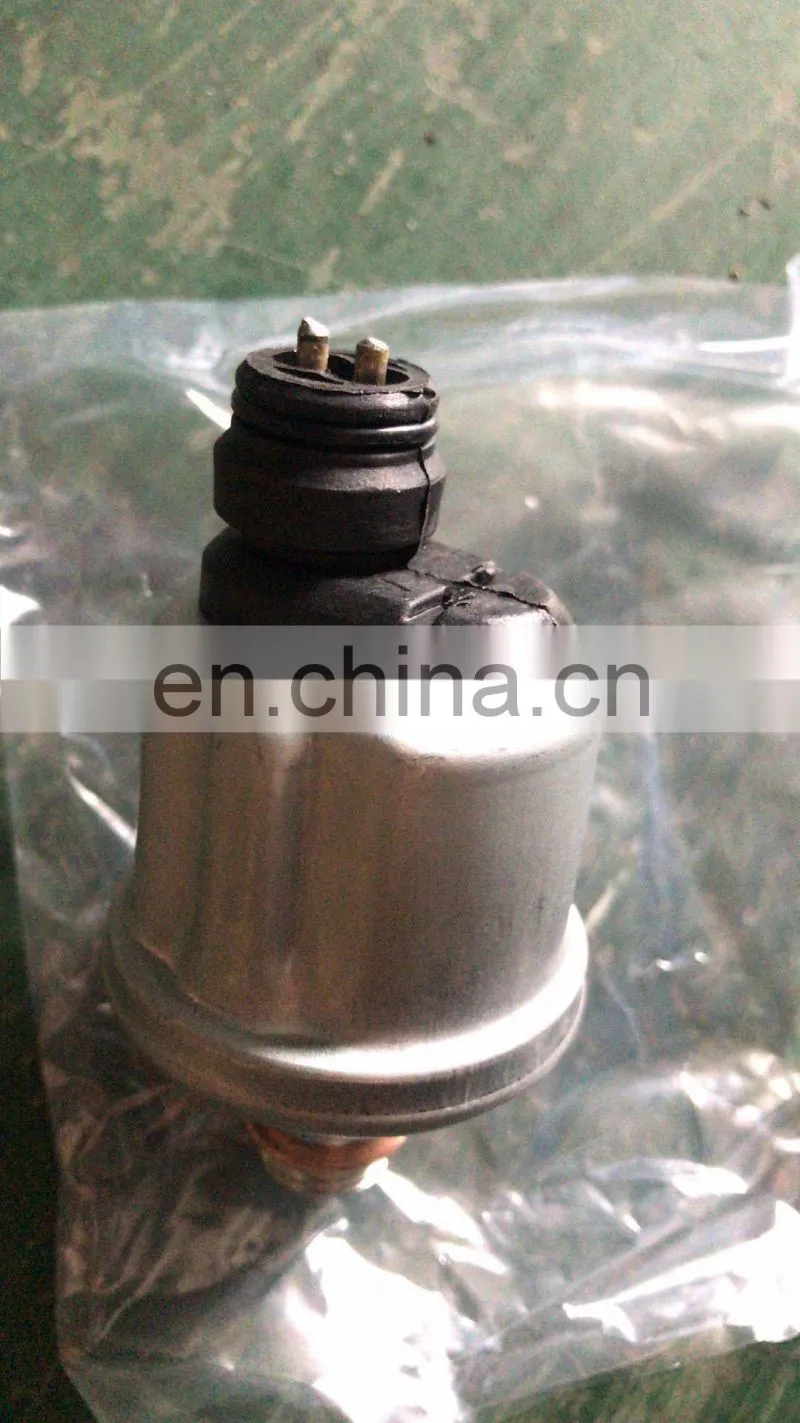 High Quality Diesel Engine Parts Oil Pressure Sensor 4190809 for BFM1013