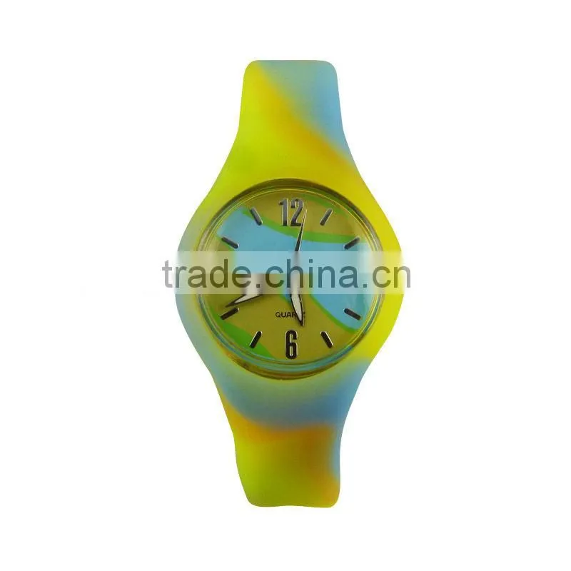 2015 fashion coulorful kids silicon comfortable wear watch made in china