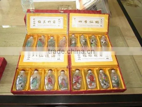Chinese inside hand painted snuff bottle