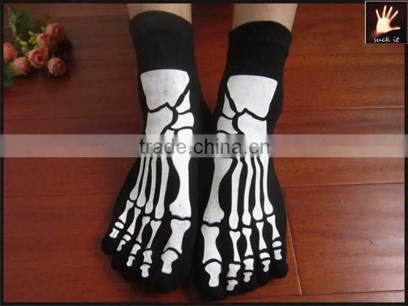 Cotton Warmth Skull Ankle Length Funny Women's Toe Socks