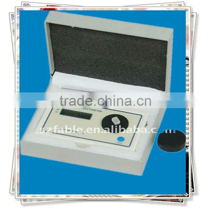 Digital refractometer for gem testing