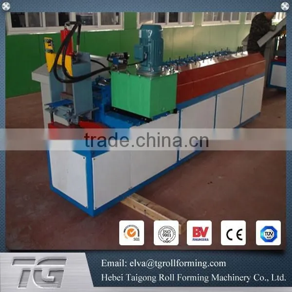 Precoated plate rolling shutter door forming machine