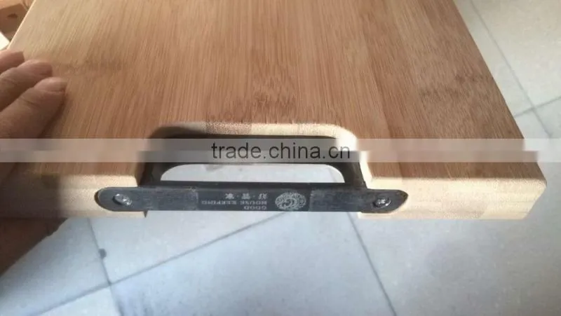Good quality low moq bamboo chopping board with handle