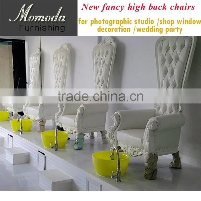 YM01Throne Chair - Queen Chair Upholstered in Luxurious Tufted Purple Velvet