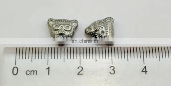 2014 Debossing plating metal spike studs