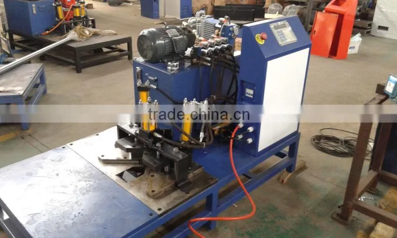 Hydraulic corner machine