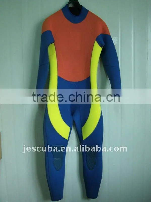 Spearfishing equipment Two-piece Camo wetsuit with hood