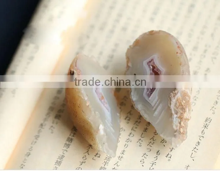 Decorative buautiful agate quartz geode