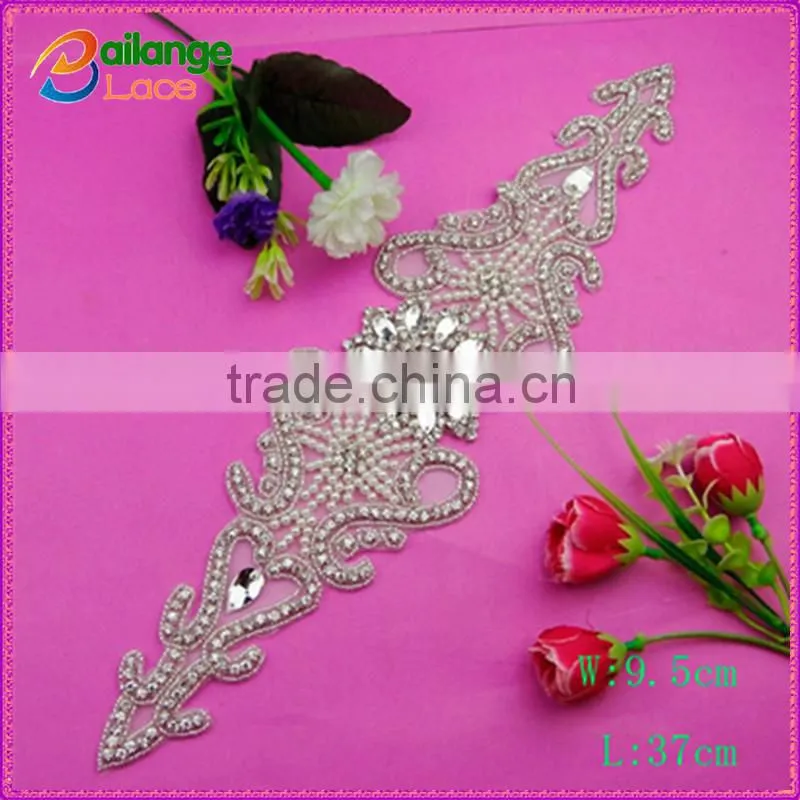 Embroidered Guipure Wholesale accessories beautiful flowers iron on rhinestone appliques for bridal