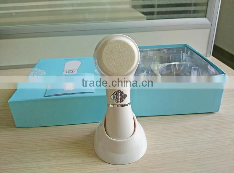 China factory direct Vibration Facial Cleaning Brush for Exfoliating, Microdermabrasion