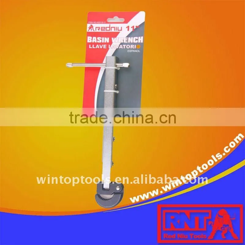multi-purpose pipe wrench