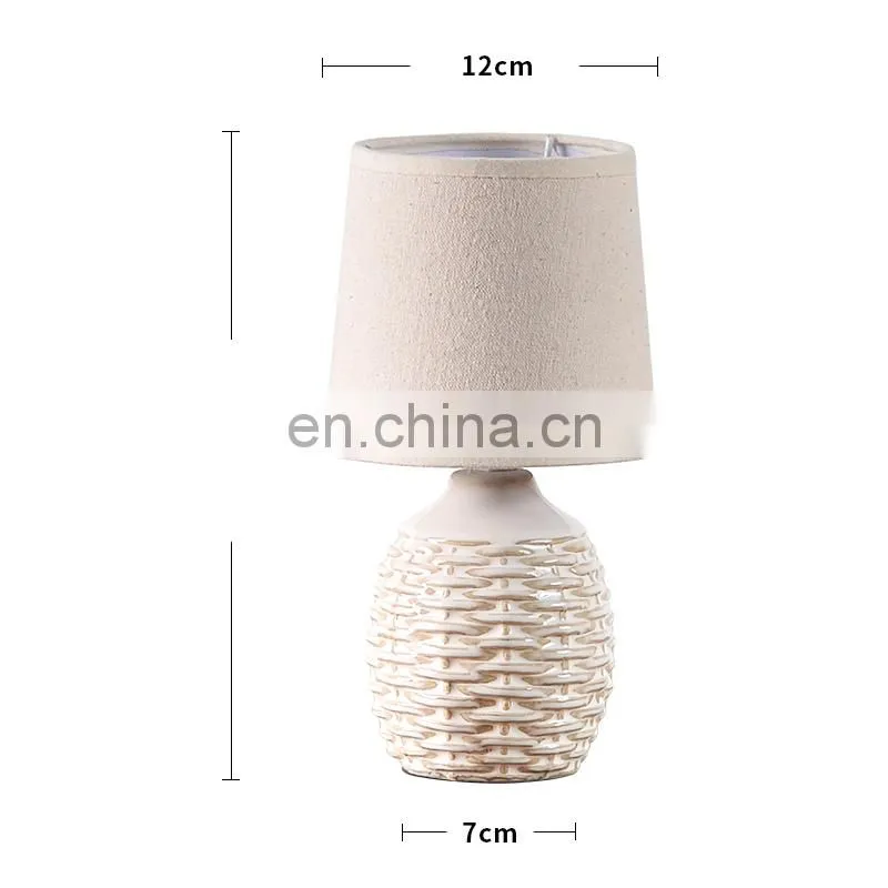 Table lamp item type and European style of rattan pattern home decoration desk lamp