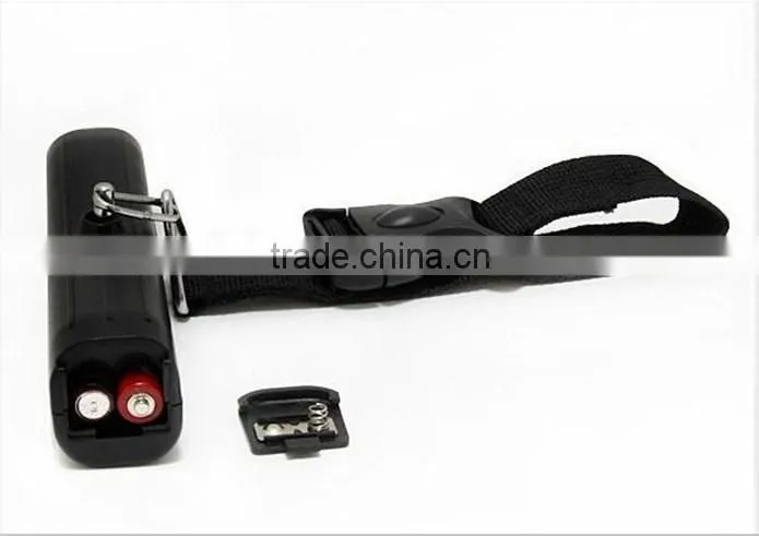 2016 hot selling travel accessory digital flashlight luggage scale