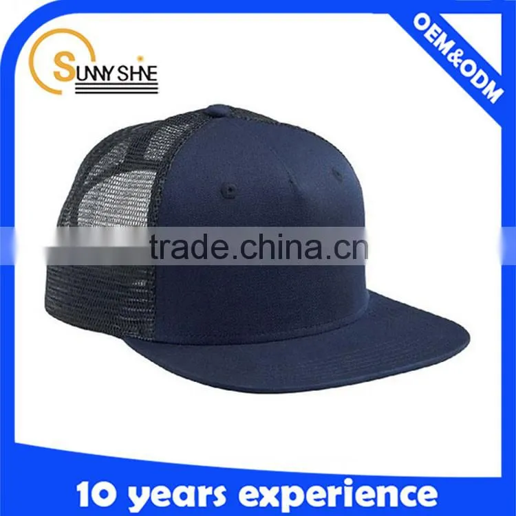 Custom snap back flat brim mesh trucker cap