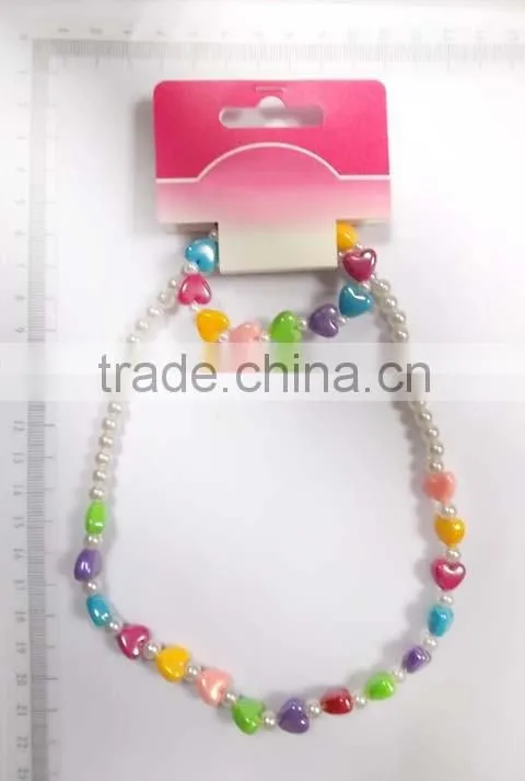 Lovely multicolor beaded necklace bracelet set with little flowers for children