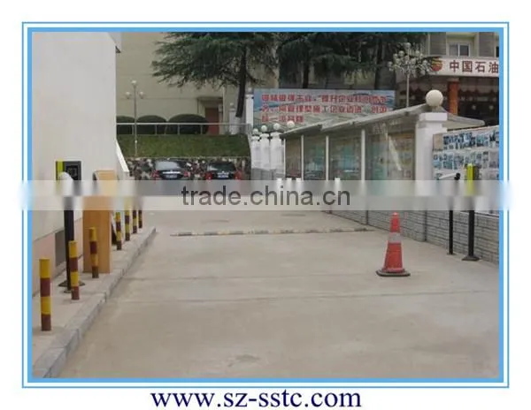 Parking management solution-Boom barrier with long range readers and software