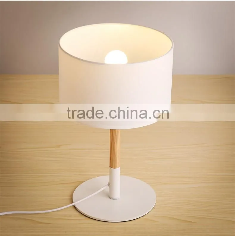 2016 Hot Sale Europe Modern Bedside Table Lamp